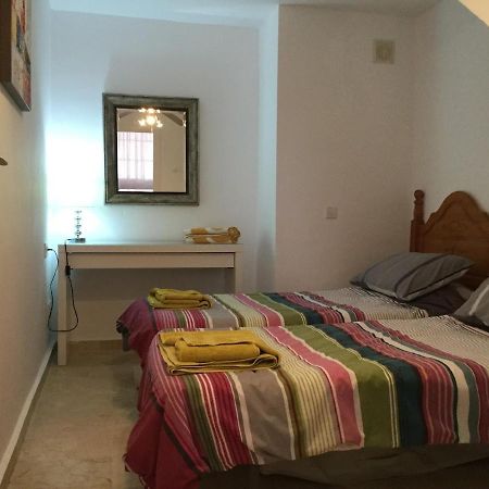 Lovely 2 Bedroom Holiday Apartment In Central Caleta de Fuste Extérieur photo